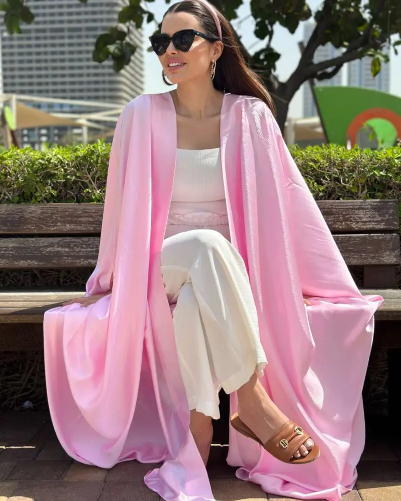 Yamama (يمامة) Abaya - Baby Pink