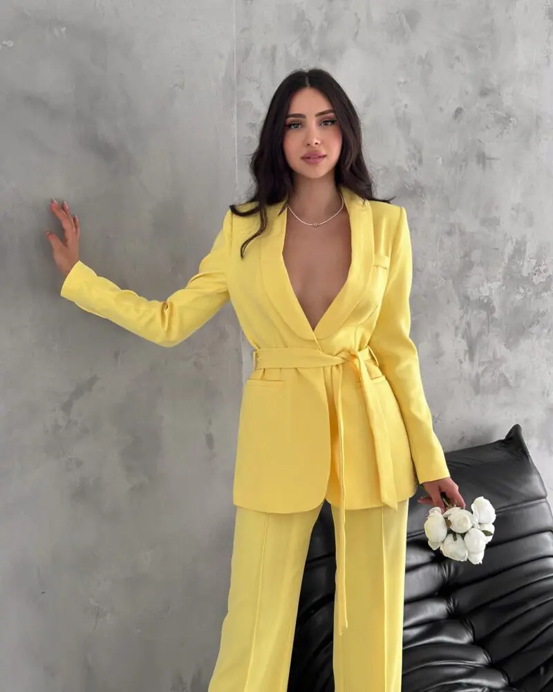 Elegant Blazer & Flexi Trousers Duo - Yellow