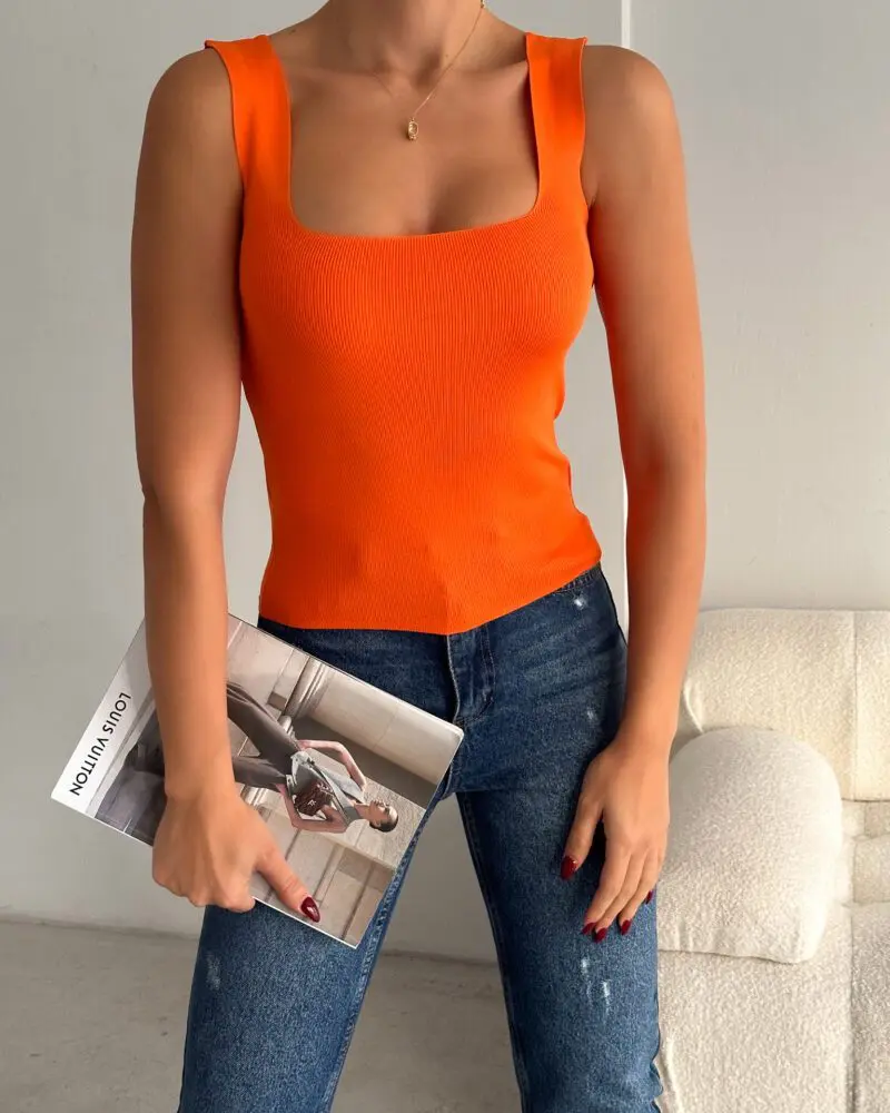 ORANGE CROPTOP LONG