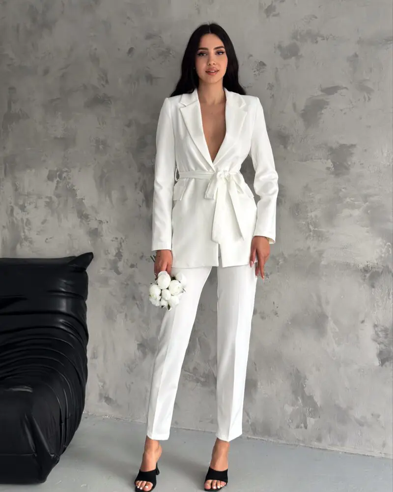 Elegant Blazer & Flexi Trousers Duo - White