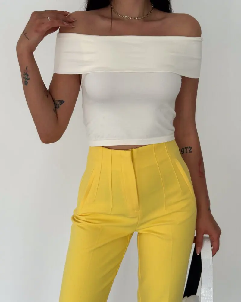 Allure Off-Shoulder Crop Top -White