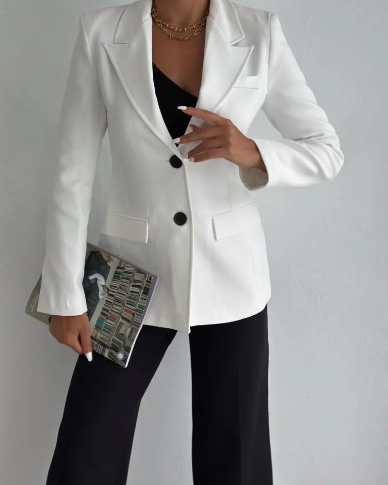 Fitted Allure Blazer - White
