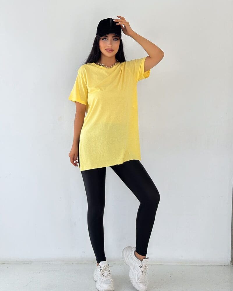 Round-neck side-slit yellow t-shirt