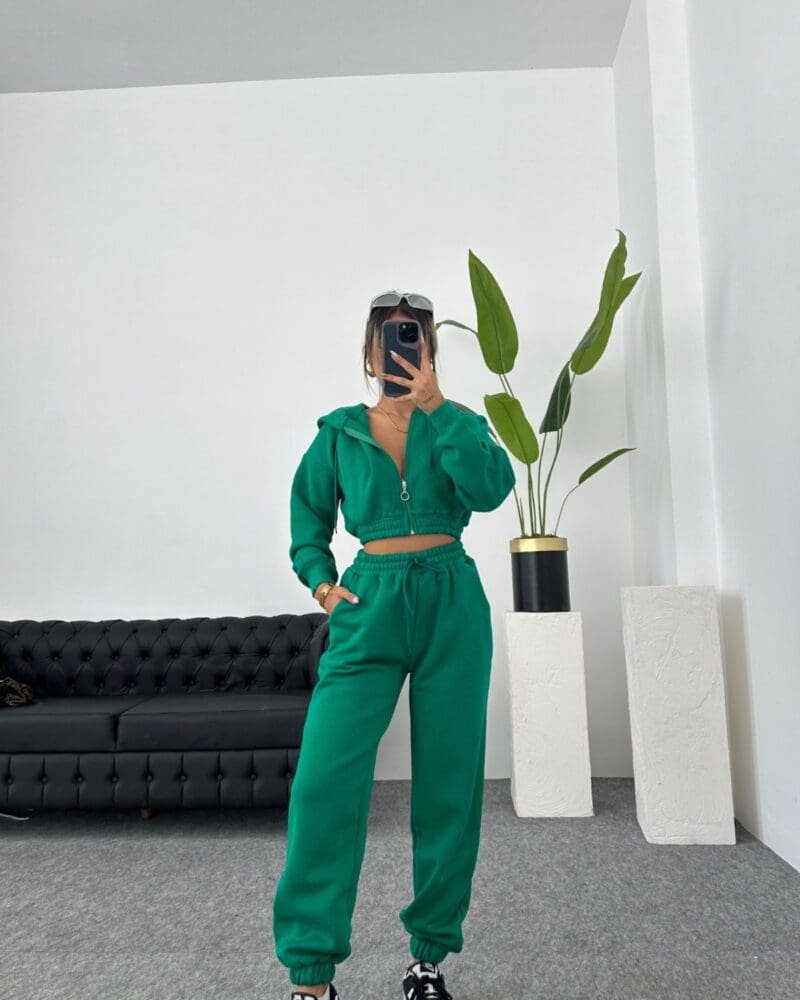 Bella's Sporty Chic Tracksuit Set-Green