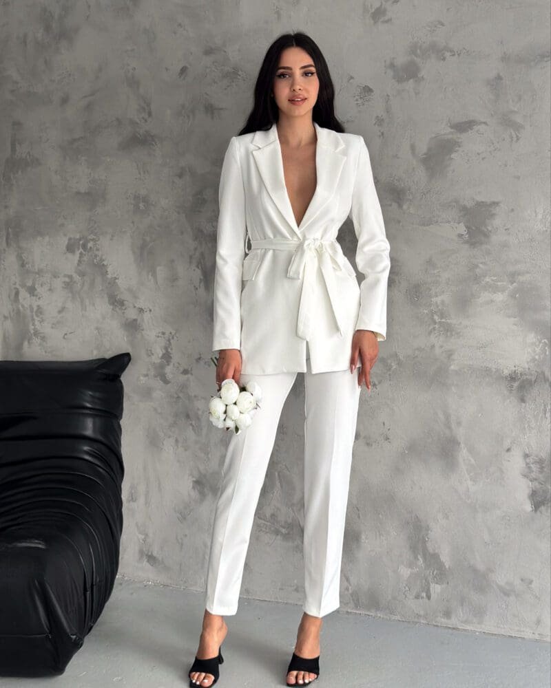 Elegant Blazer & Flexi Trousers Duo - White