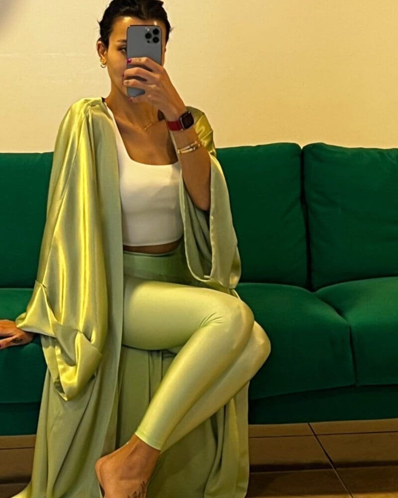 UNBOX Original Abaya/Bisht-Neon Green