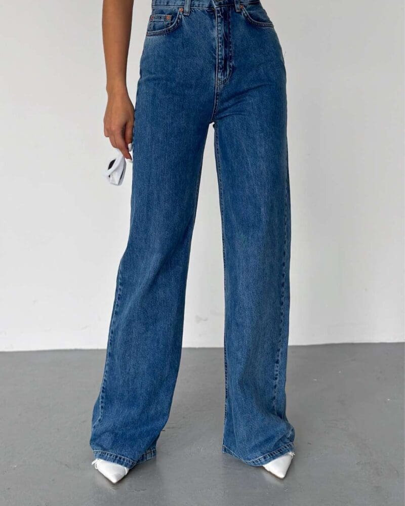 Chic High-Waist Jeans