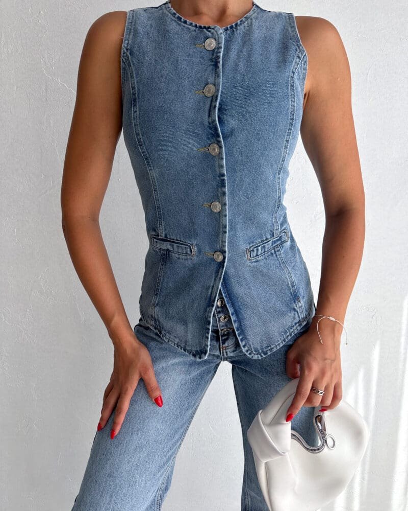 Buttoned Denim Chic Vest