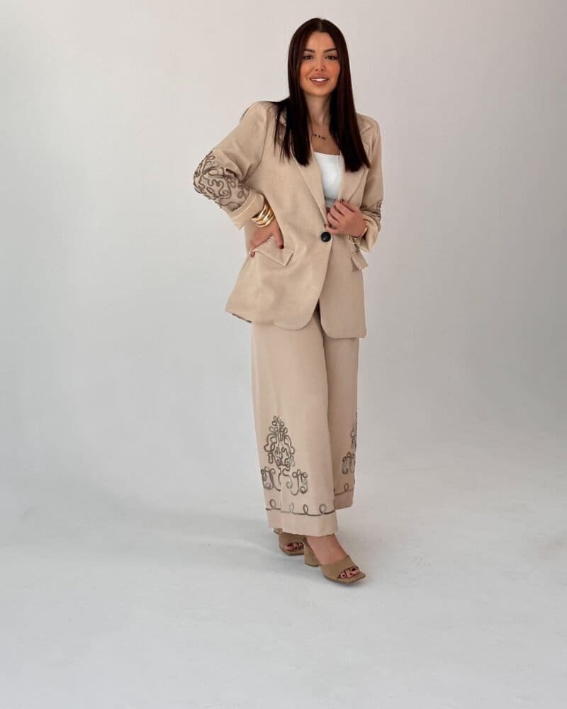 Eleganza della Moda Set: A Touch of Italian Luxury