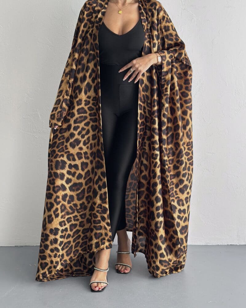 Tharaa  Leopard  Abaya