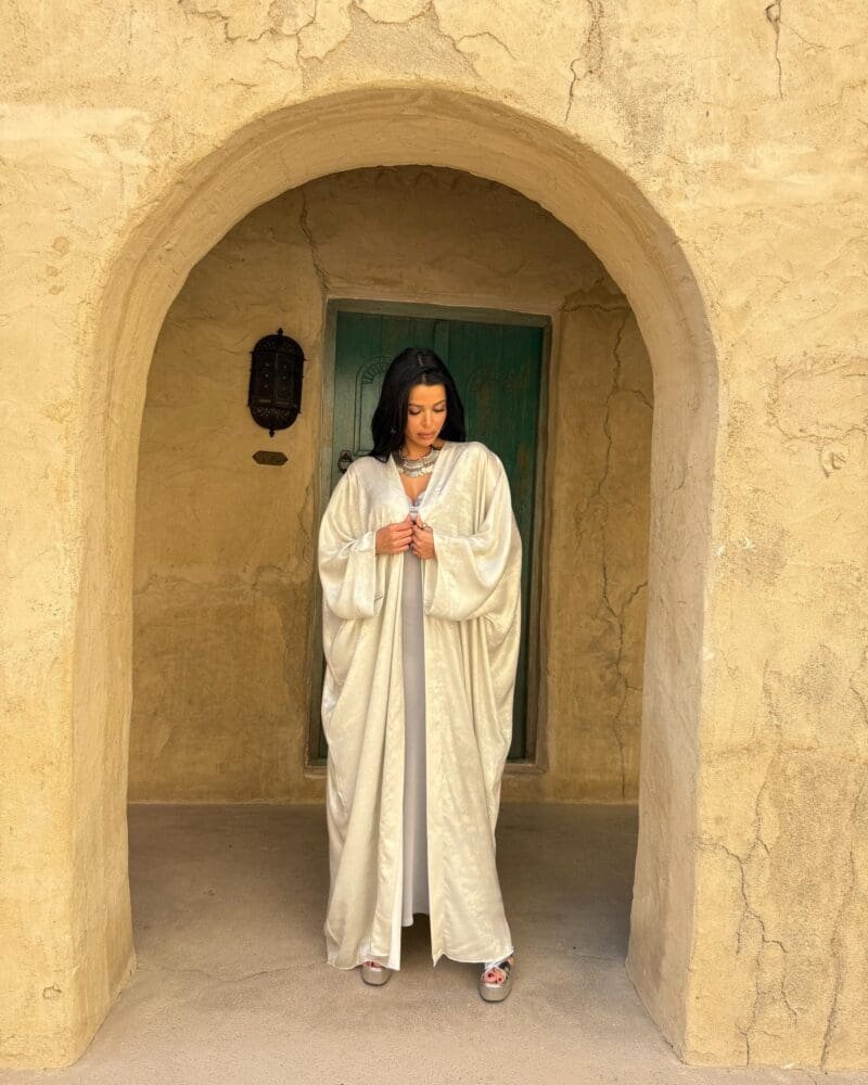 White Diamond Abaya - Long Sleeves