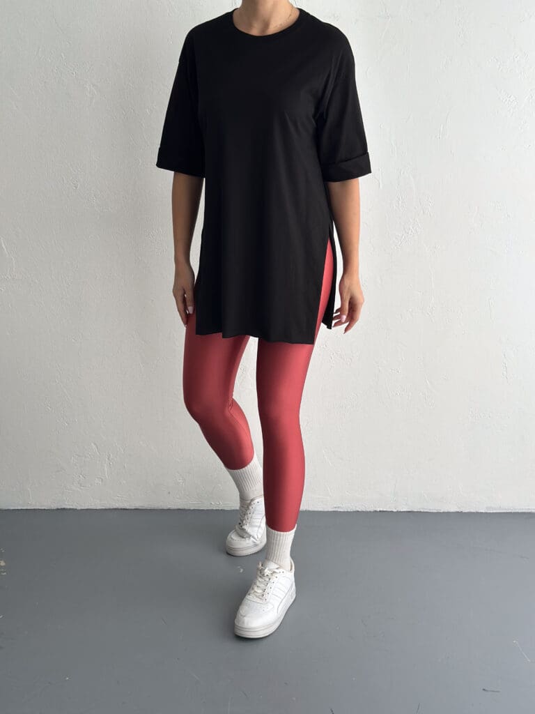 Round-Neck Side-Slit Black T-Shirt-¾ Sleeve