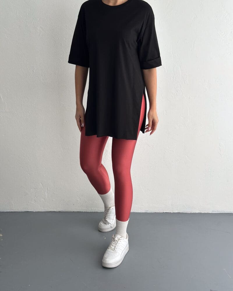 Round-Neck Side-Slit Black T-Shirt-¾ Sleeve