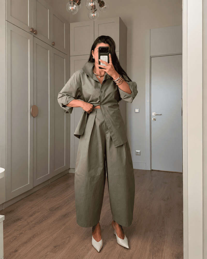 Sage Olive Barrel-Leg Set